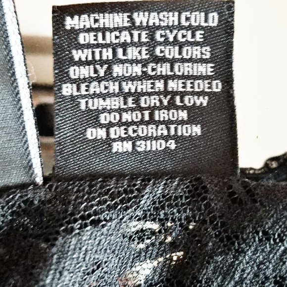 New Directions Black Lace and Ivory Top Free 🚀 Sm - Picture 14 of 14